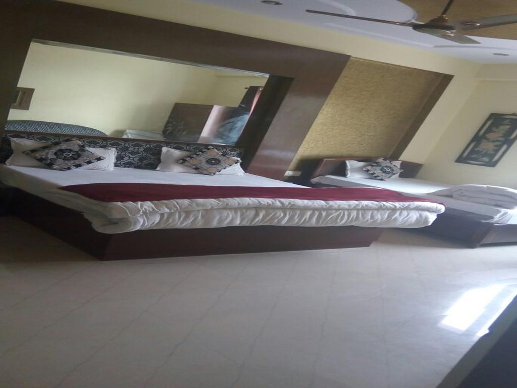 Hotel New Park Plaza Haridwār Exterior foto
